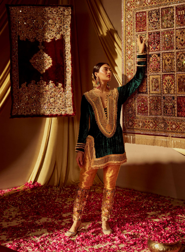 Dark Green & Gold Embellished Kurta Set