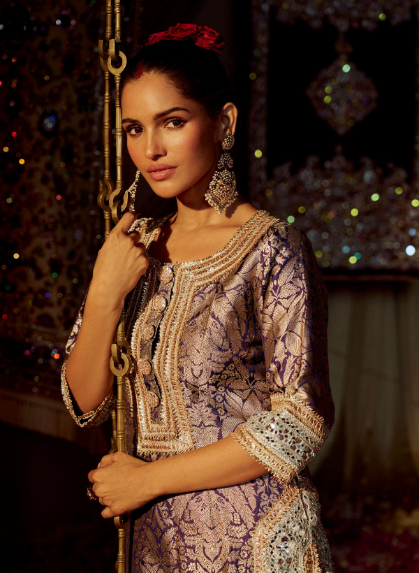 Blue Banarasi Kurta Set With Mirror & Gota Work