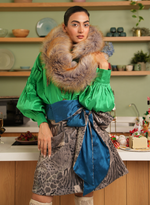 Load image into Gallery viewer, LONG BEIGE & GREY FAUX FUR THROW