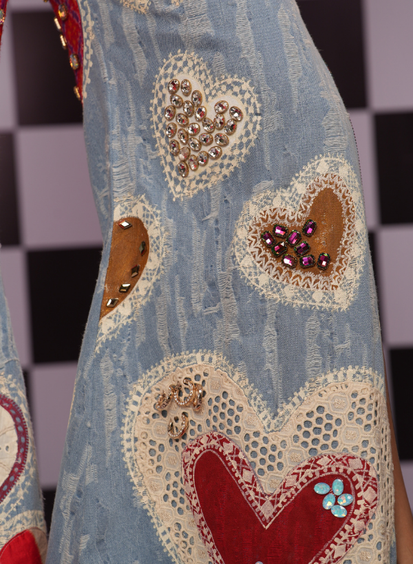 METALLIC THREAD  SHIRT PAIRED WITH BLUE FLARE SWAROVSKI HEART JEANS