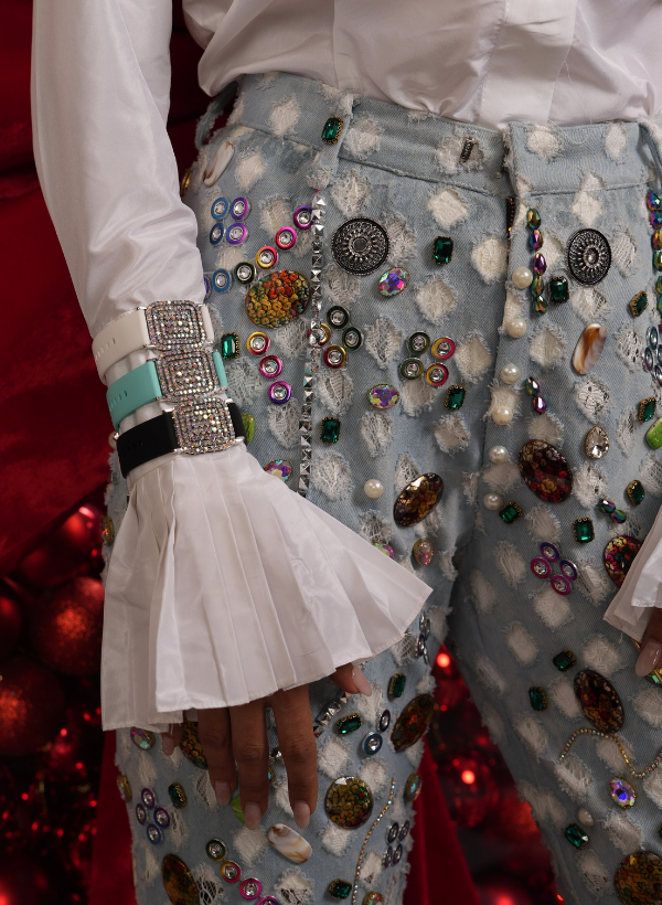 WHITE ZIPPER WATCH SHIRT PAIRED WITH CROPPED DENIM BEJEWELLED JEANS