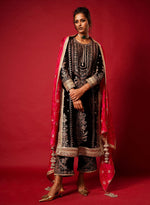 Load image into Gallery viewer, Hazel Velvet Kurta Set
