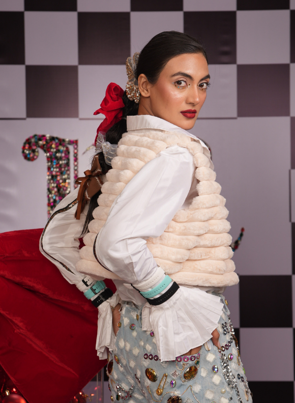 CREAM FAUX FUR SLEEVELESS REVERSIBLE WAISTCOAT