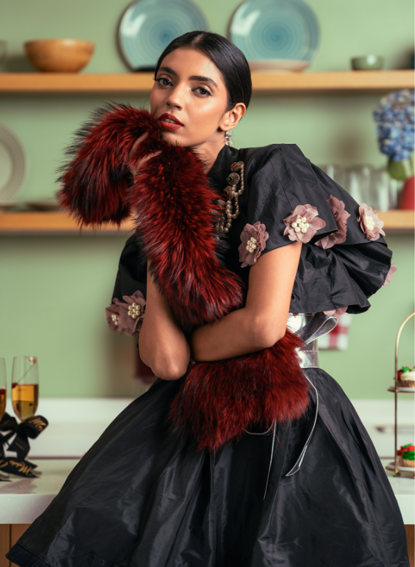 BURGUNDY TEXTURED FAUX FUR