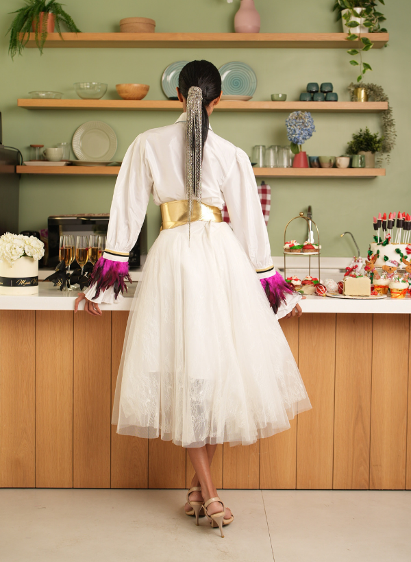 WHITE TAFETTA SHIRT PAIRED WITH WHITE TULLE  FLARE SKIRT