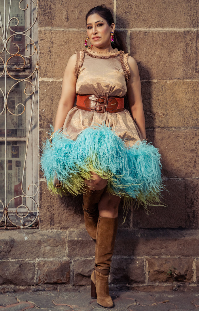 METALLIC GOLD BALLOON FEATHER DRESS